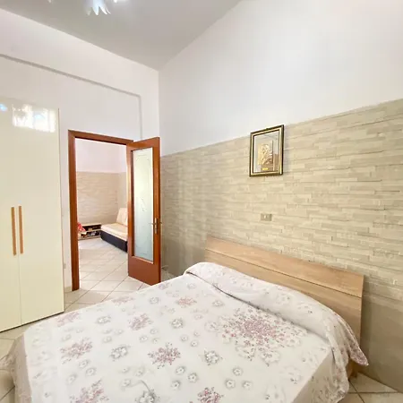 شقة Small House *