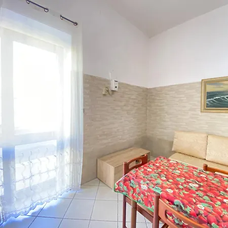 شقة Small House *