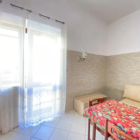 شقة Small House